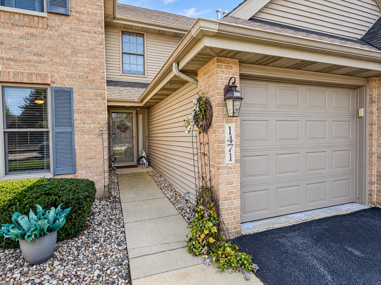 1471 Lakewood Lane