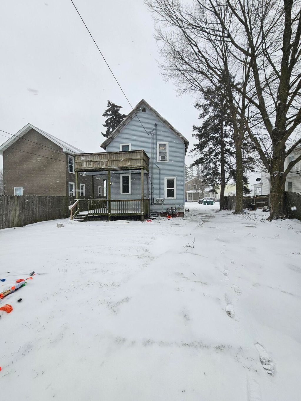 Photo of 307 E Jefferson Avenue, La Porte, IN 46350 (MLS # 839789)