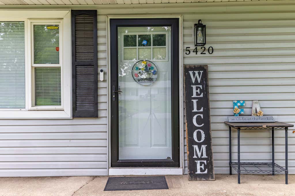 Photo of 5420 Marcella Road, Merrillville, IN 46410 (MLS # 841800)