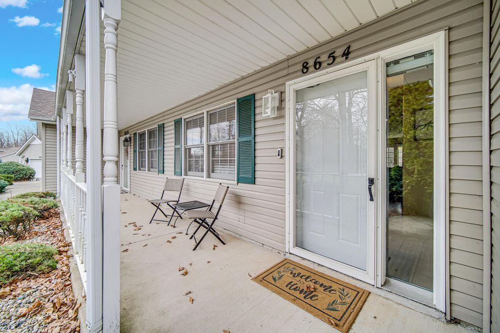 Photo of 8654 Kelly Drive, Saint John, IN 46373 (MLS # 832157)