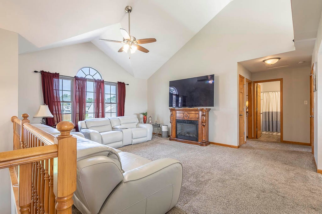 Photo of 2715 Palladin Circle, Portage, IN 46368 (MLS # 844049)