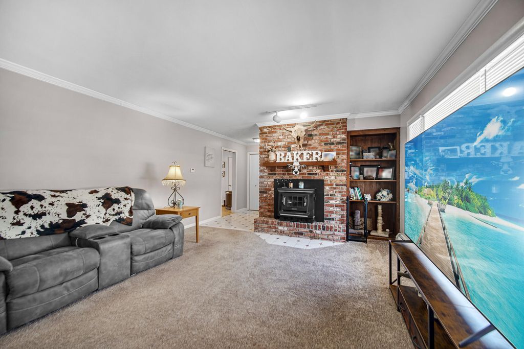 Photo of 612 Almond Street NW, DeMotte, IN 46310 (MLS # 834091)