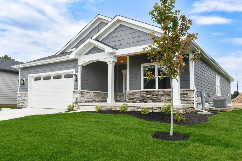 Photo of 7646 E 115th Avenue, Crown Point, IN 46307 (MLS # 839283)