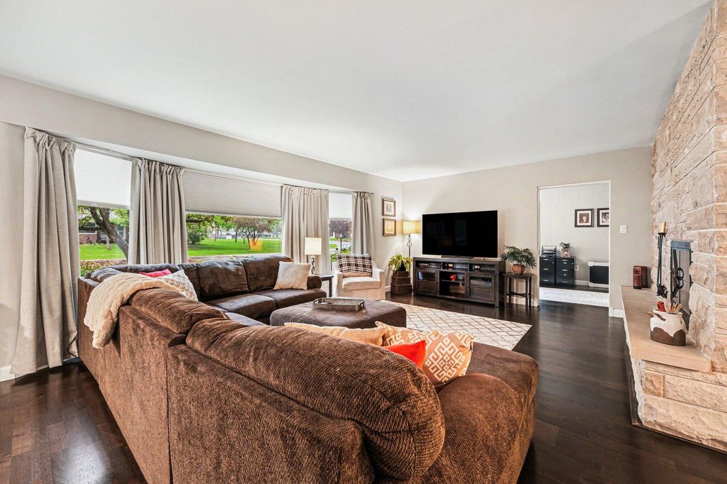 Photo of 11265 W 80th Court, Saint John, IN 46373 (MLS # 837956)