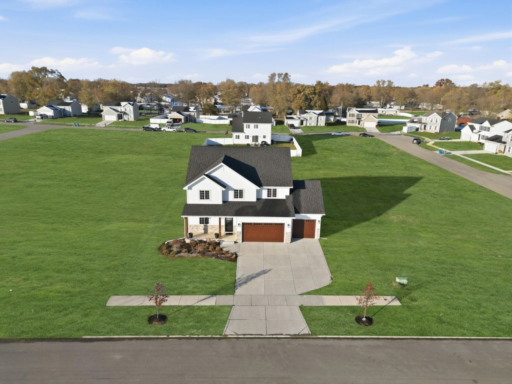 Photo of 6644 W 160th Place, Lowell, IN 46356 (MLS # 830795)