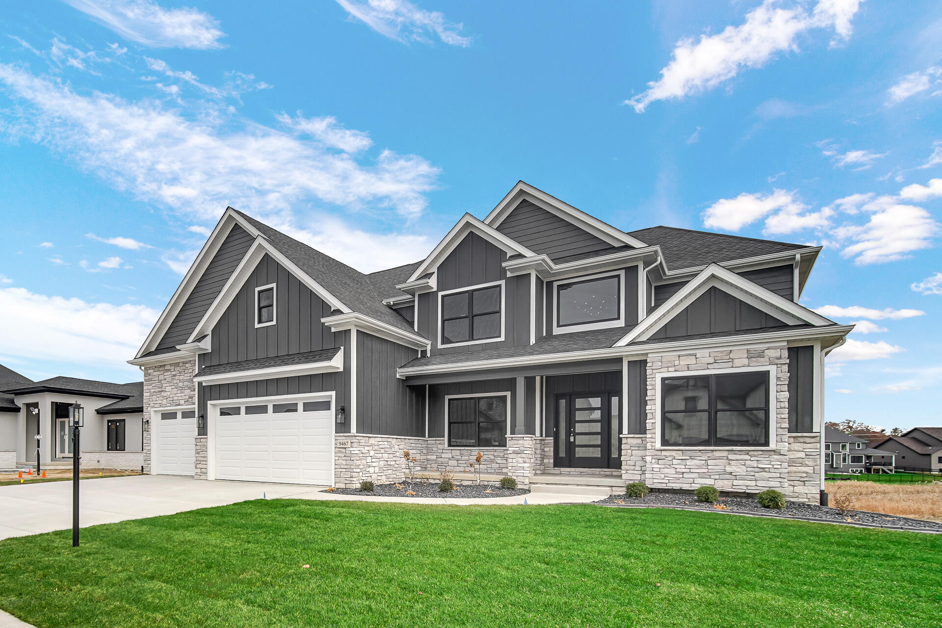 9467 Tall Grass Trail