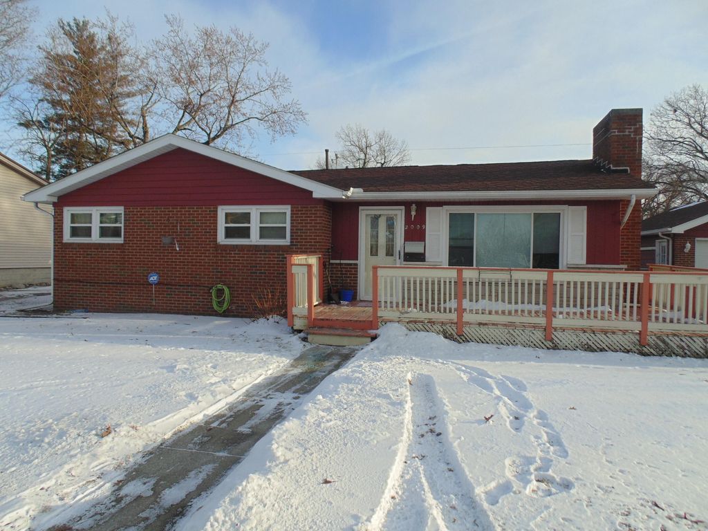 Photo of 2009 Fairview Avenue, Lake Station, IN 46405 (MLS # 833132)