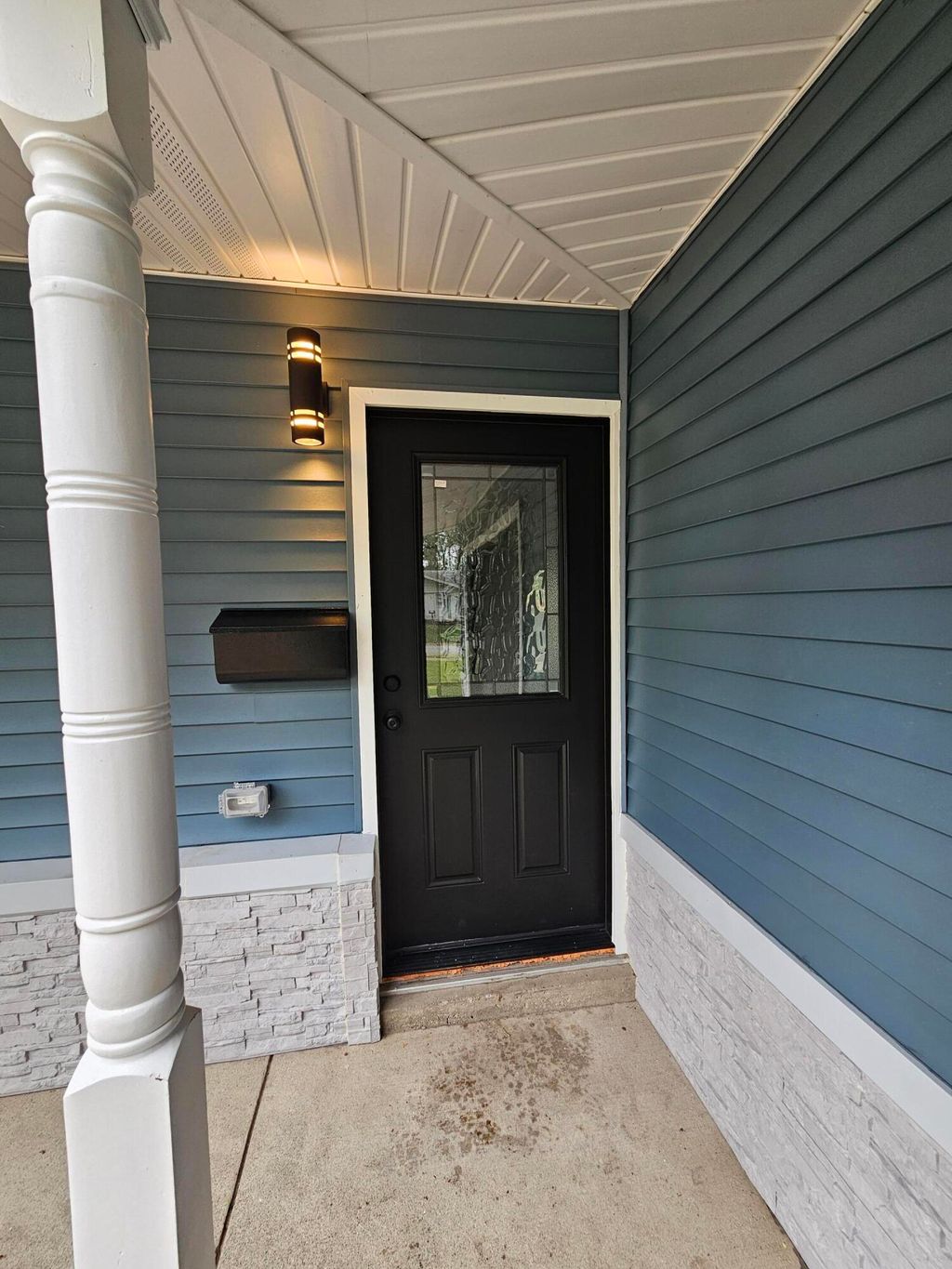Photo of 1144 N Wheeler Street, Griffith, IN 46319 (MLS # 829454)