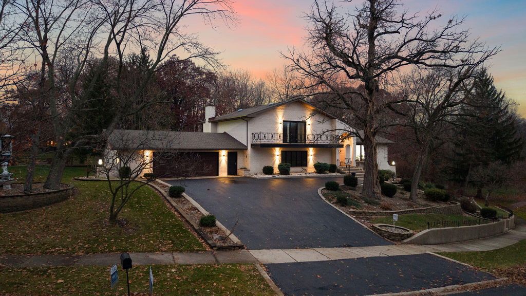 Photo of 9966 Olcott Avenue, Saint John, IN 46373 (MLS # 832175)