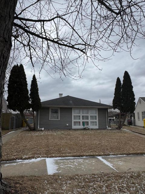 Property photo of 814 W Woodside Drive, Griffith, IN 46319