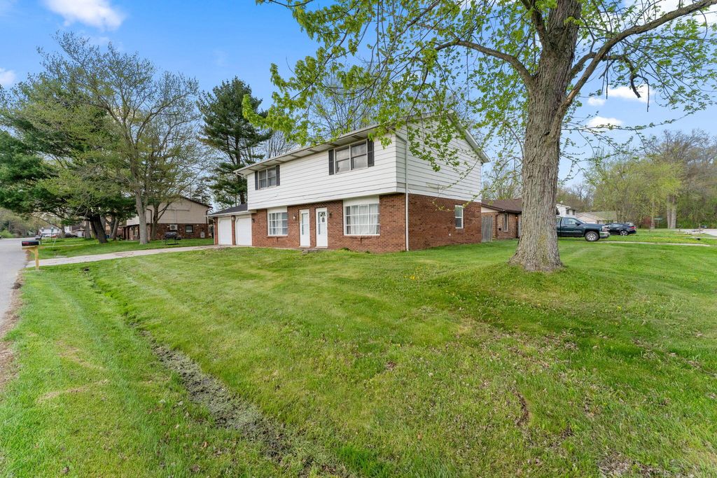 Photo of 2102-2104 Washington Avenue, Chesterton, IN 46304 (MLS # 837355)