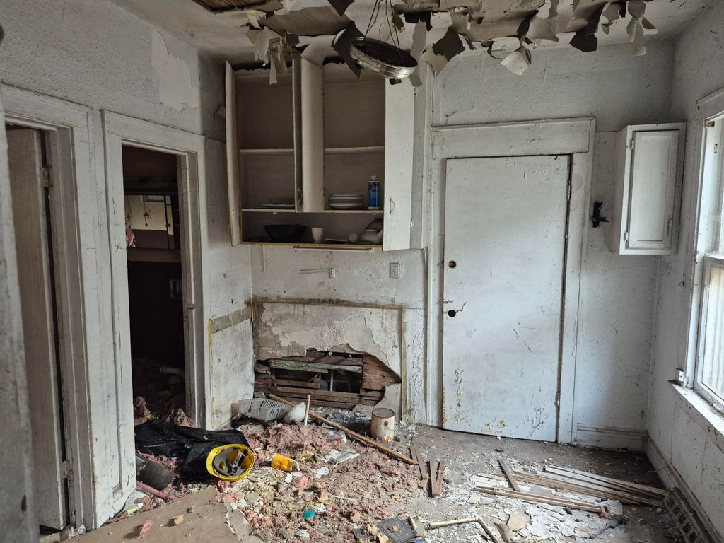 Photo of 2309 Connecticut Street, Gary, IN 46407 (MLS # 831253)