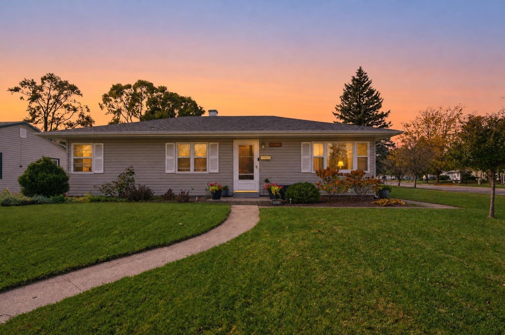 Photo of 7902 Bertram Avenue, Hammond, IN 46324 (MLS # 846838)