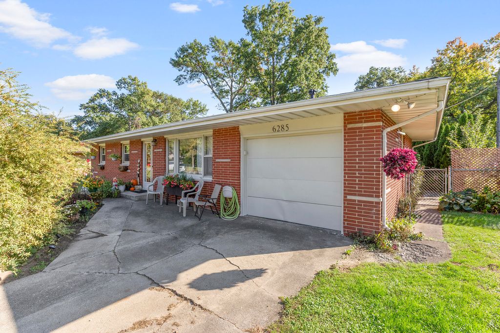 Photo of 6285 Prophet Avenue, Portage, IN 46368 (MLS # 829513)
