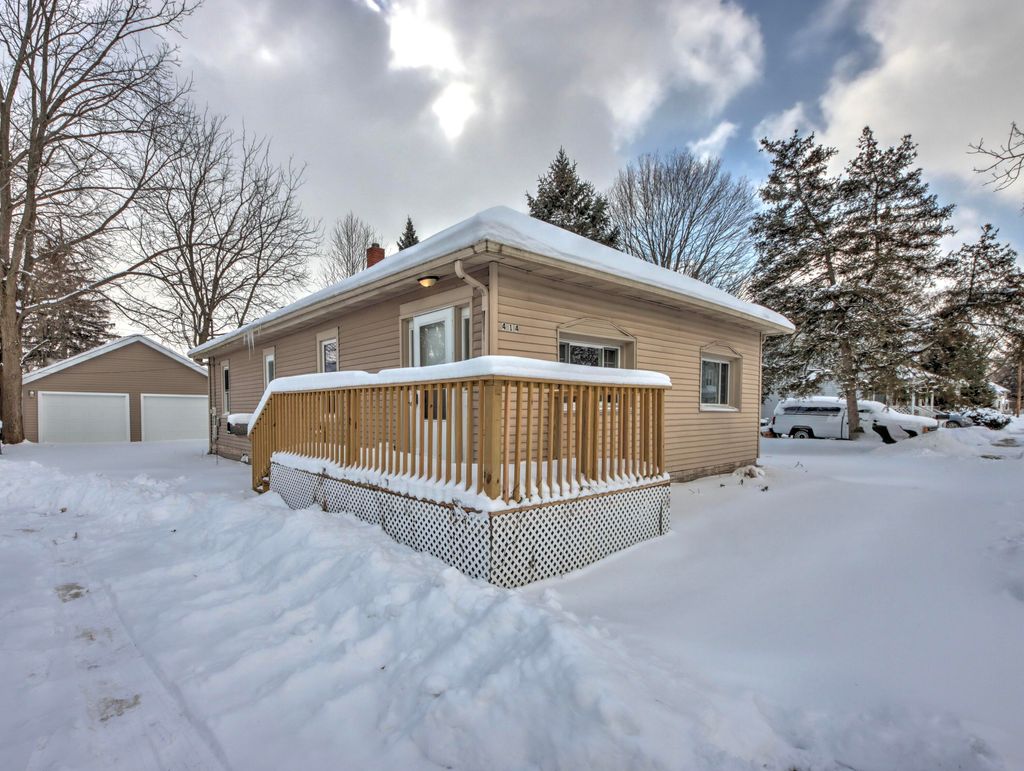 Photo of 414 Allen Street, La Porte, IN 46350 (MLS # 833320)