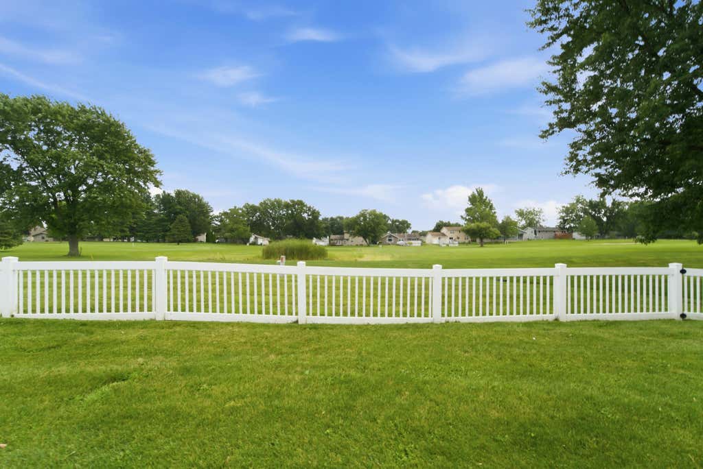 Photo of 3695 Kingsway Drive, Crown Point, IN 46307 (MLS # 843588)