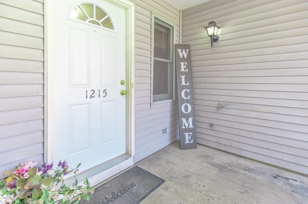 Photo of 1215 Sturdy Road, Valparaiso, IN 46383 (MLS # 834840)