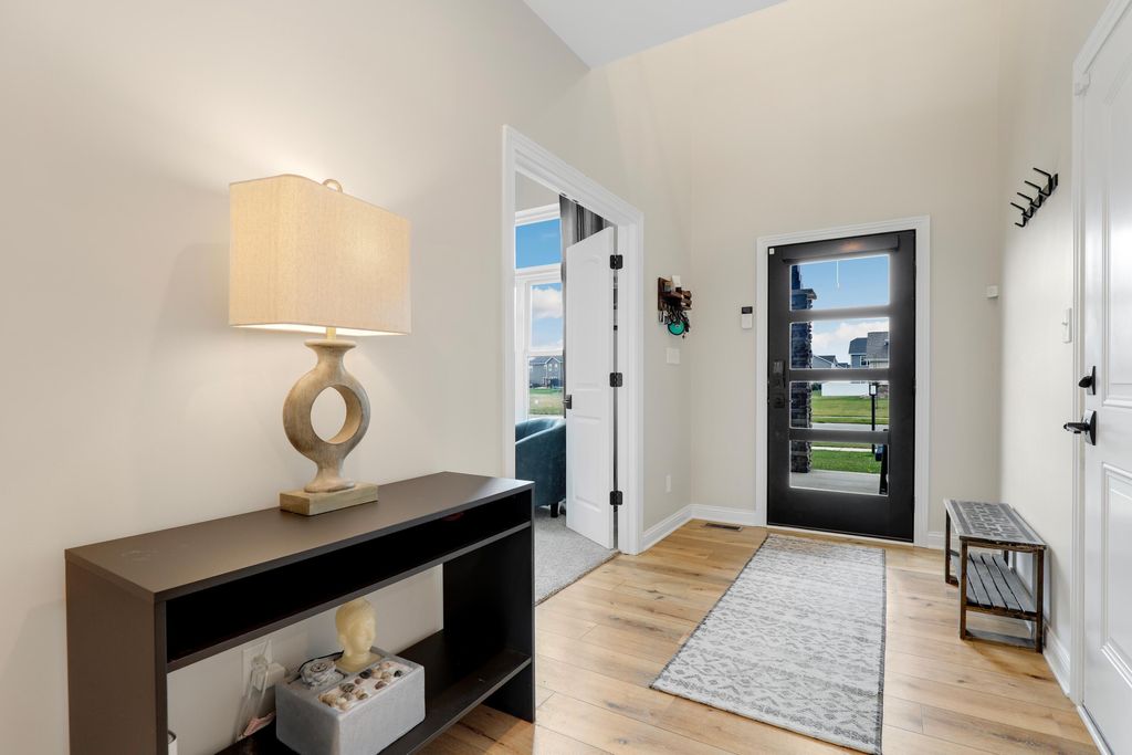 Photo of 9930 Beacon Pointe Lane, Cedar Lake, IN 46303 (MLS # 836753)