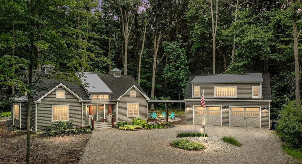 29 Blackberry Trail