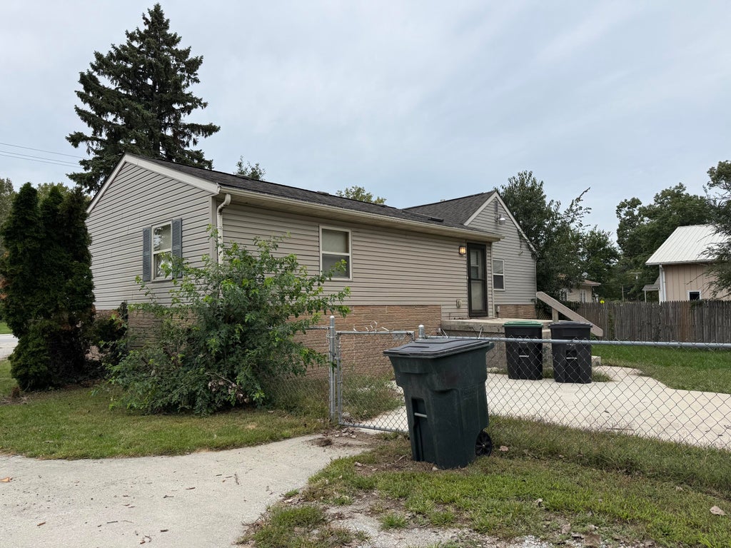 Photo of 2597 Hamstrom Road, Portage, IN 46368 (MLS # 845930)