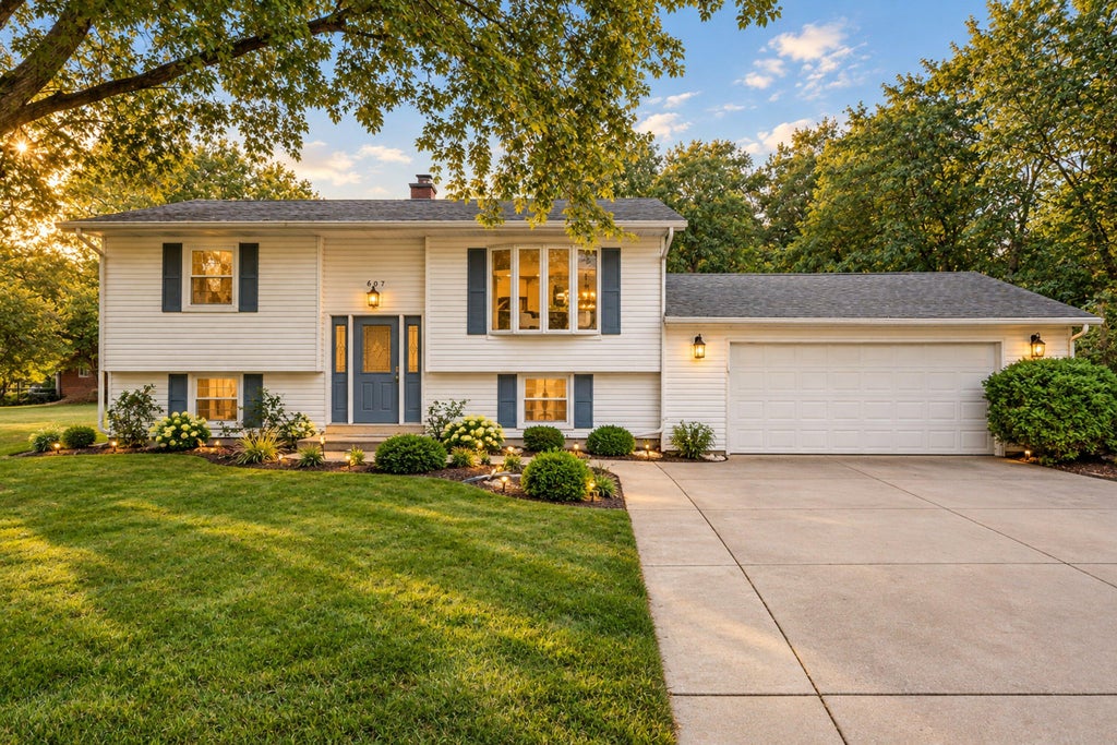 Photo of 607 Lupine Street, Michigan City, IN 46360 (MLS # 845858)