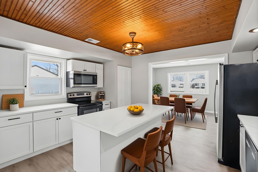 Photo of 1803 N Indiana Street, Griffith, IN 46319 (MLS # 833836)