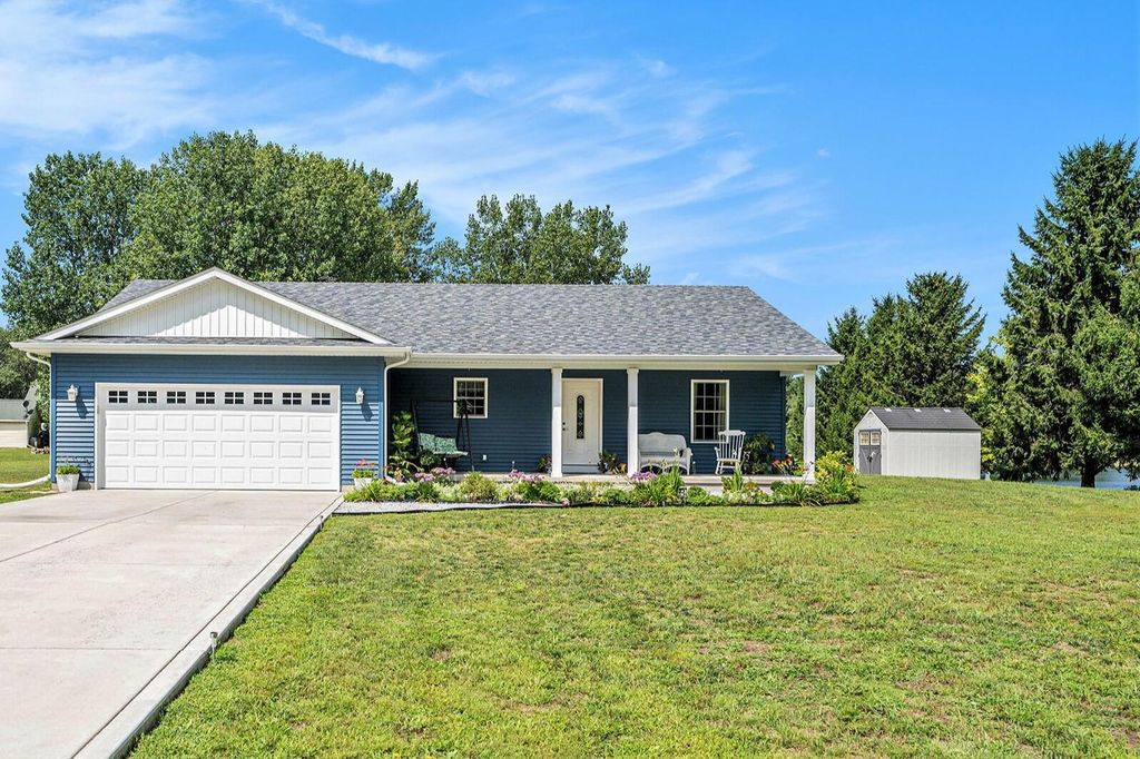 Photo of 9260 N 225 E, Lake Village, IN 46349 (MLS # 835543)