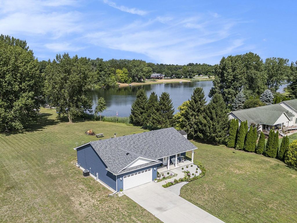 Photo of 9260 N 225 E, Lake Village, IN 46349 (MLS # 835543)