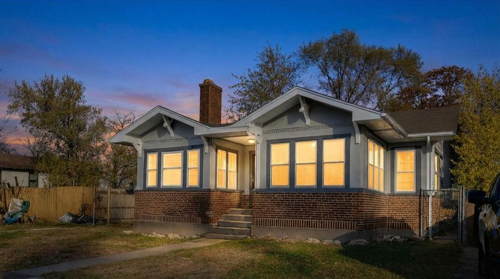 Photo of 733 Lincoln Street, Gary, IN 46402 (MLS # 833046)