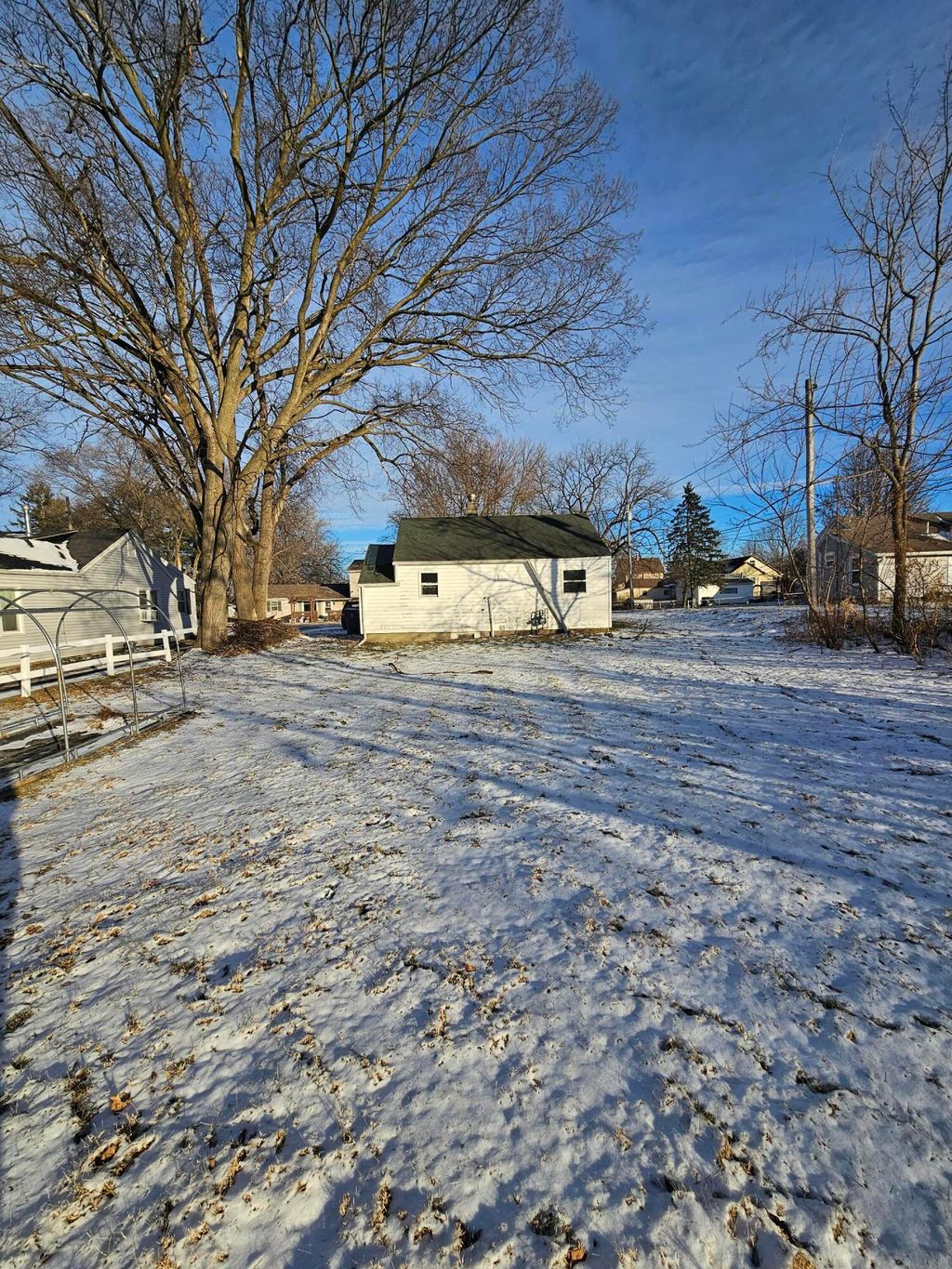 Photo of 306 N Lincoln Street, Hebron, IN 46341 (MLS # 833021)
