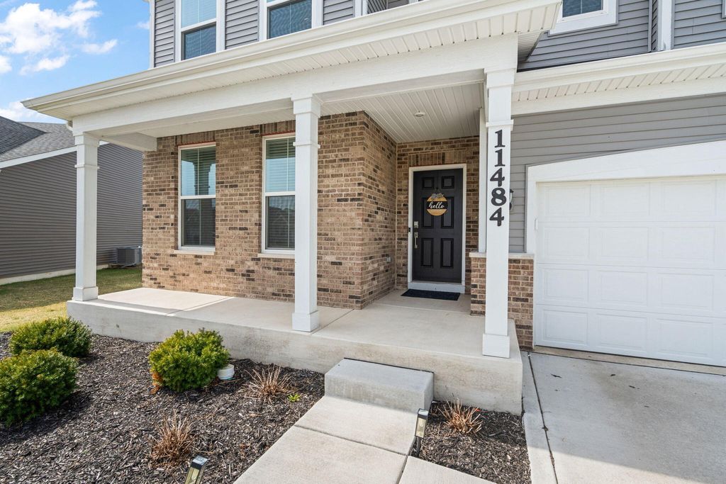 Photo of 11484 Iris Place, Winfield, IN 46307 (MLS # 835930)