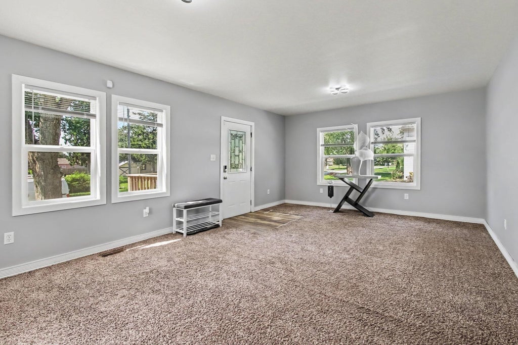 Photo of 523 Rush Street, Hobart, IN 46342 (MLS # 844759)
