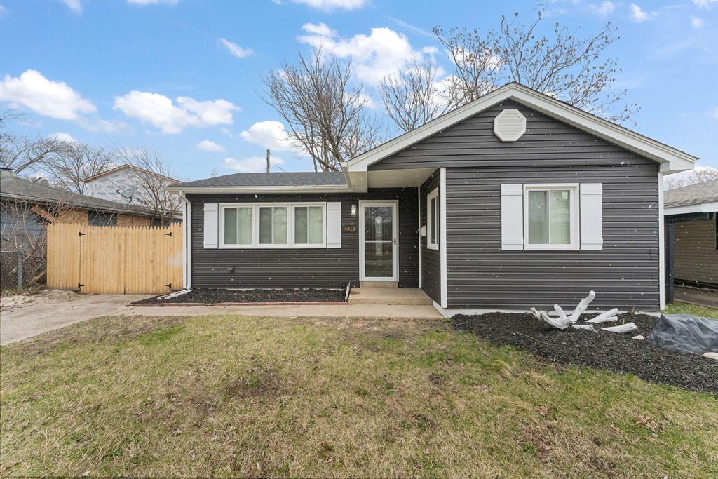 Photo of 4310 W 22nd Place, Gary, IN 46404 (MLS # 835545)