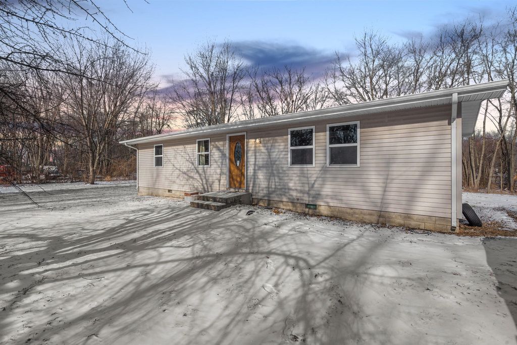 Photo of 298 E 675 N, Rensselaer, IN 47978 (MLS # 833036)