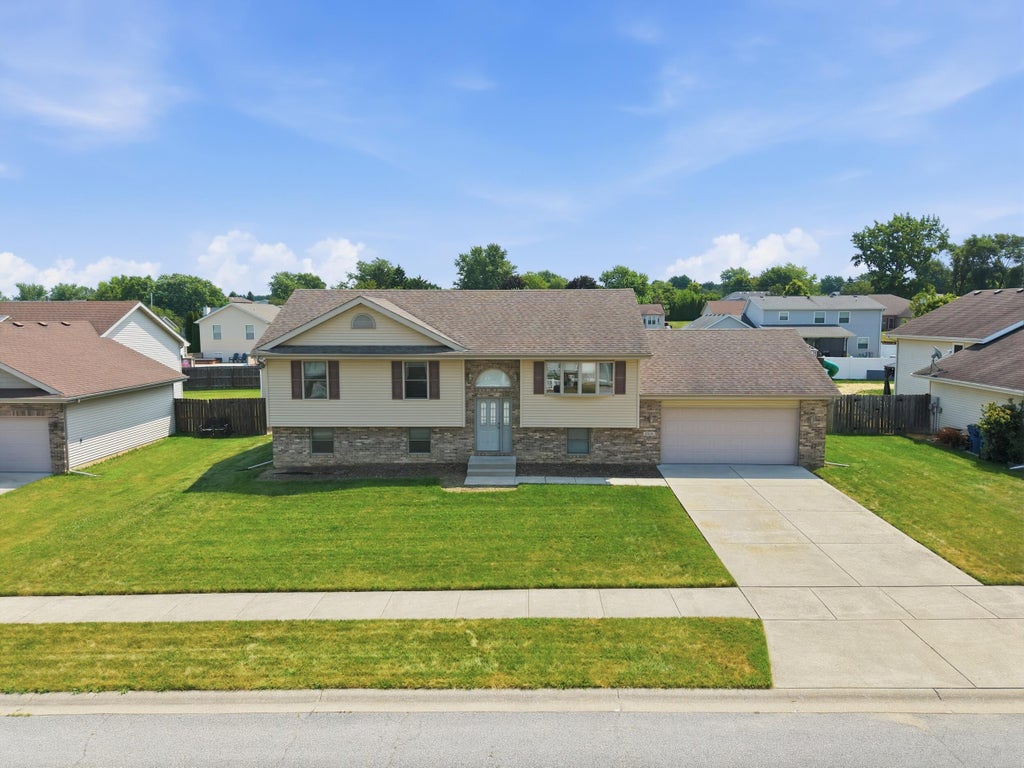 Photo of 17541 Susan Lane, Lowell, IN 46356 (MLS # 842910)