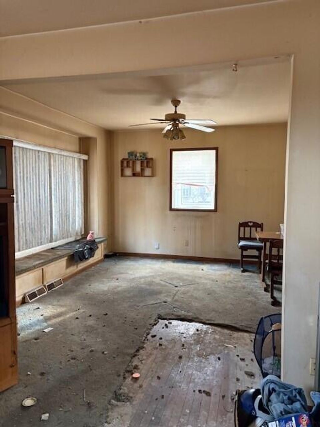 Photo of 1811 New York Avenue, Whiting, IN 46394 (MLS # 835663)