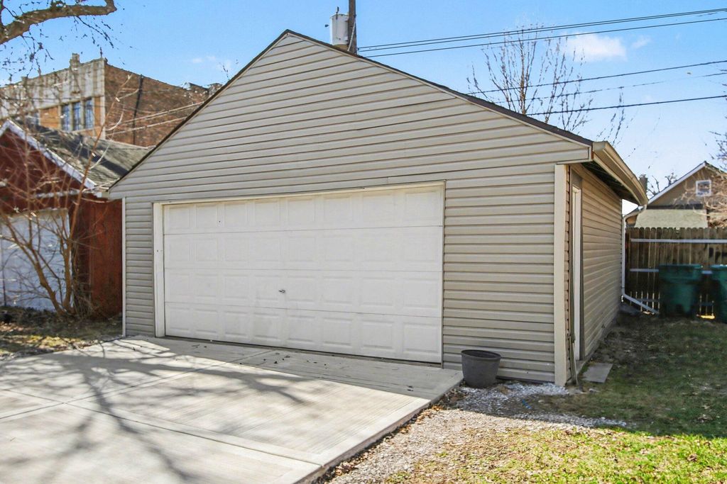 Photo of 5962 Park Place, Hammond, IN 46320 (MLS # 835138)