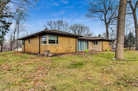 Single Family Residence in Michigan City IN 3305 Dunes Hwy 1.jpg