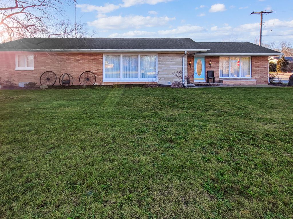 Photo of 402 Schricker Avenue, North Judson, IN 46366 (MLS # 833945)