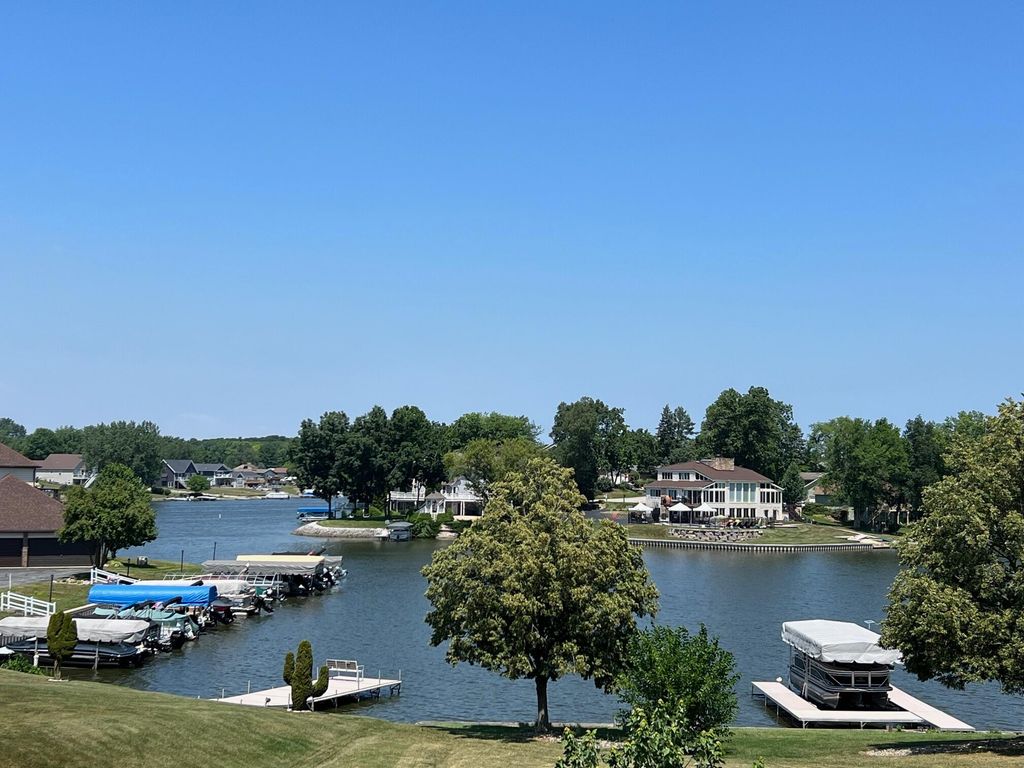 Photo of 5065 Spinnaker Lane #D, Crown Point, IN 46307 (MLS # 835023)