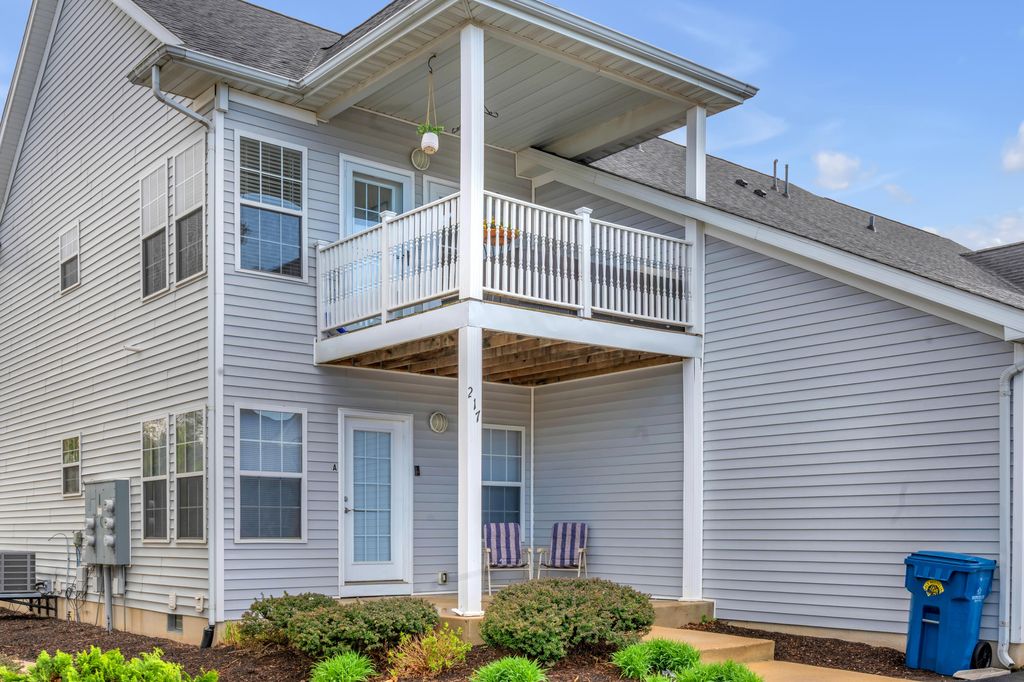 Photo of 217 Prestwick Drive #B, Valparaiso, IN 46385 (MLS # 837457)