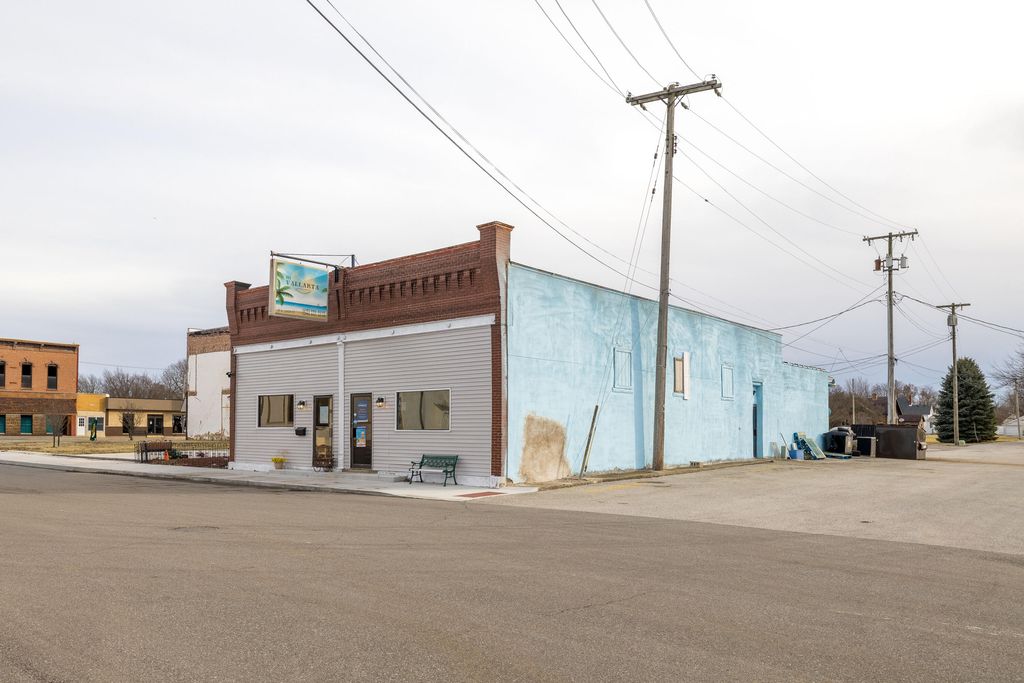 Photo of 111 W Union Street, Goodland, IN 47948 (MLS # 833076)