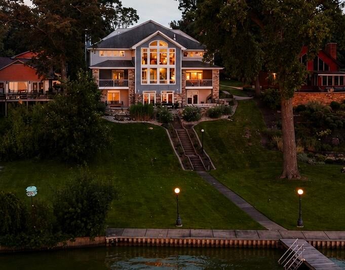 14234 King Drive