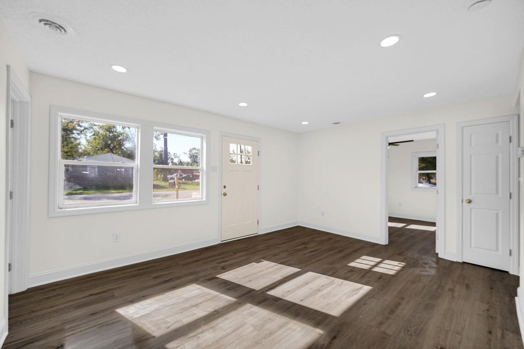 Photo of 2697 Jasper Street, Lake Station, IN 46405 (MLS # 847318)