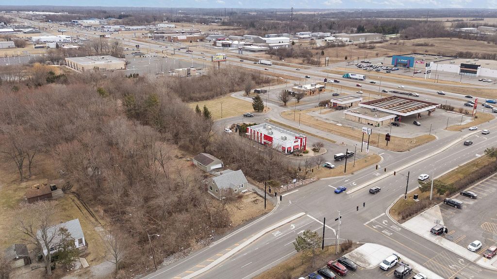 Photo of 7967 Colorado Street, Merrillville, IN 46410 (MLS # 834971)