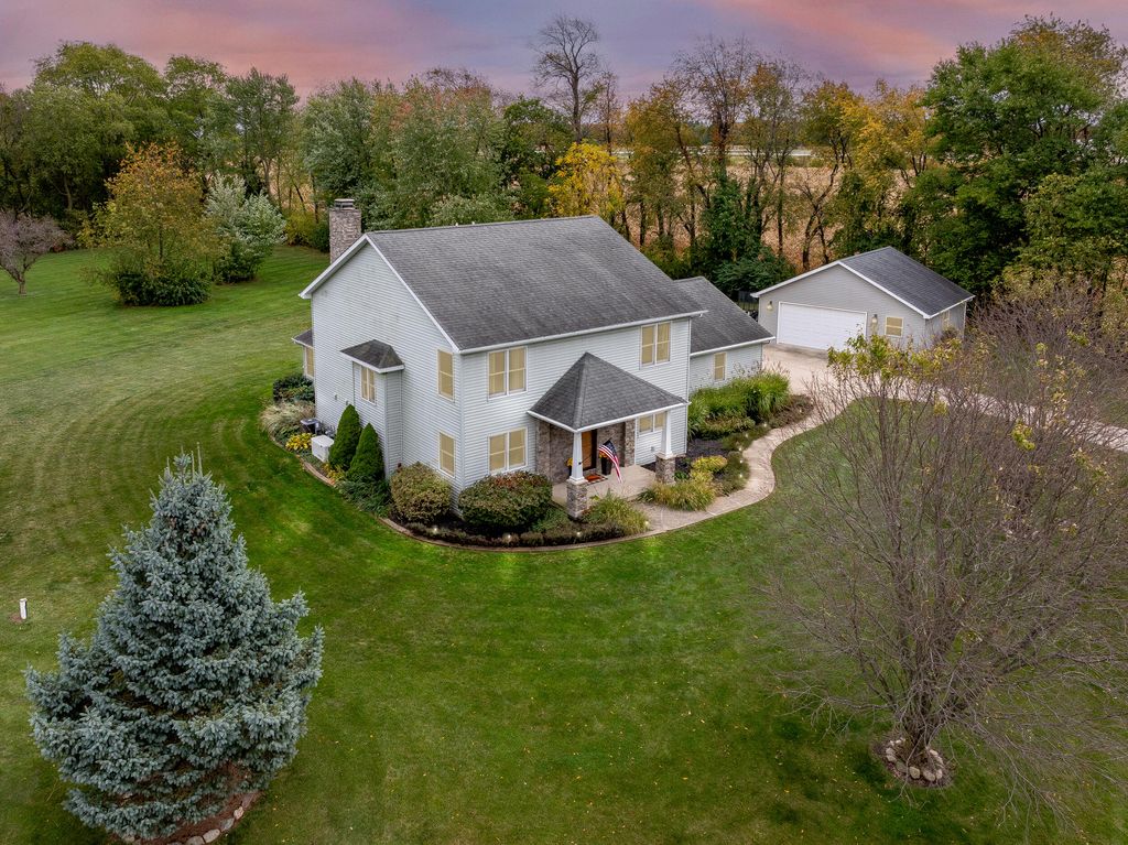 Photo of 151 Congress Drive, Valparaiso, IN 46383 (MLS # 829796)