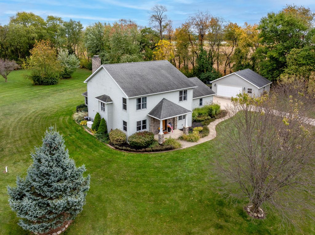 Photo of 151 Congress Drive, Valparaiso, IN 46383 (MLS # 829796)