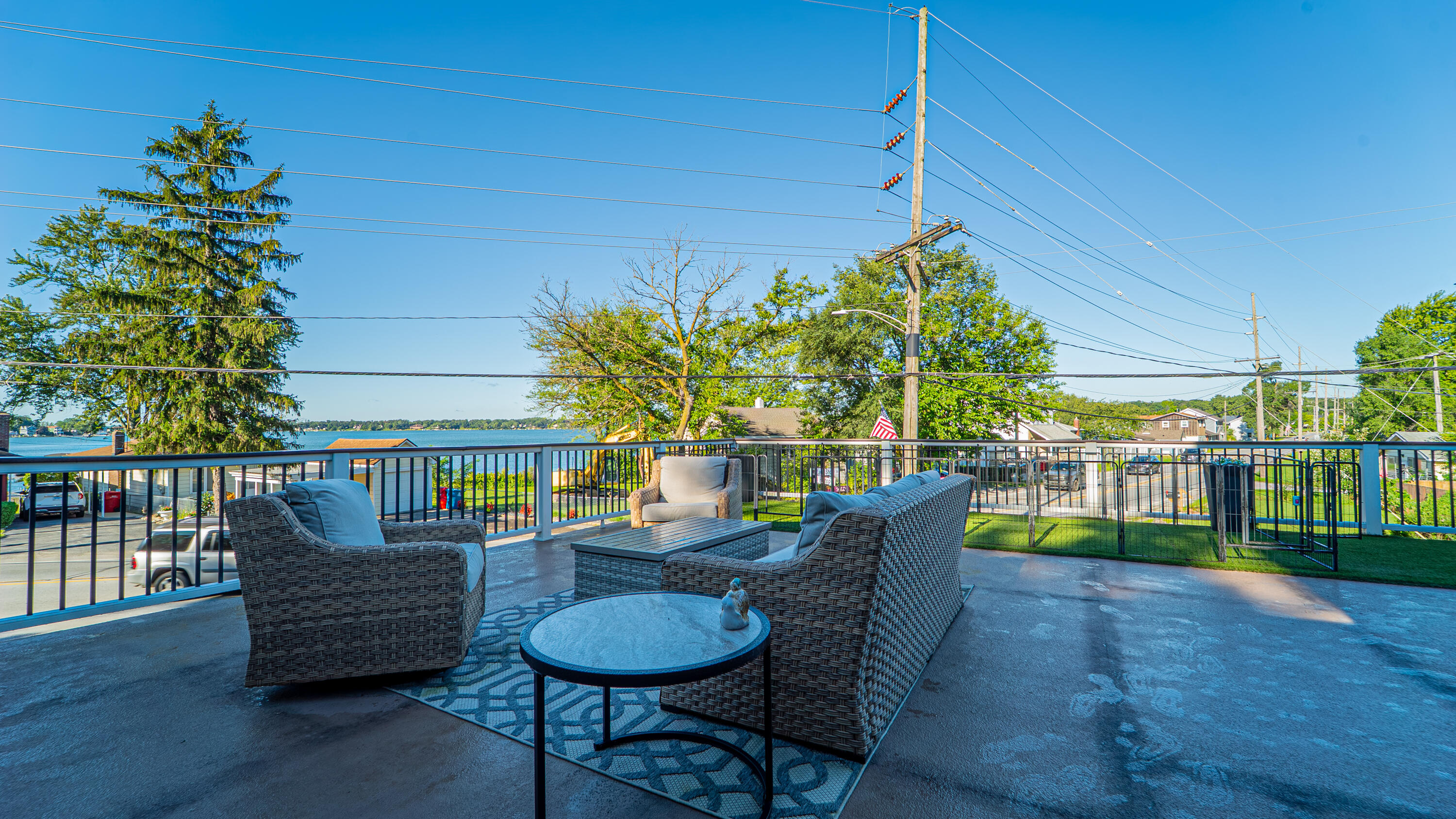 7522 Lake Shore Drive