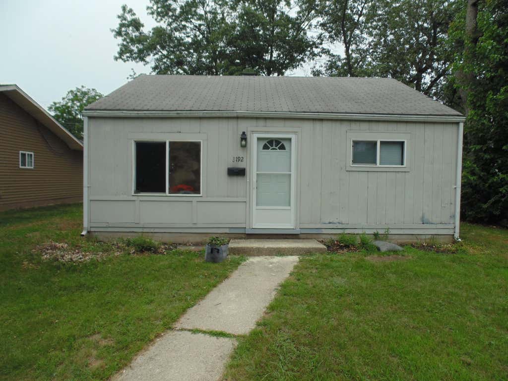 Photo of 3192 Pulaski Street, Hobart, IN 46342 (MLS # 842678)