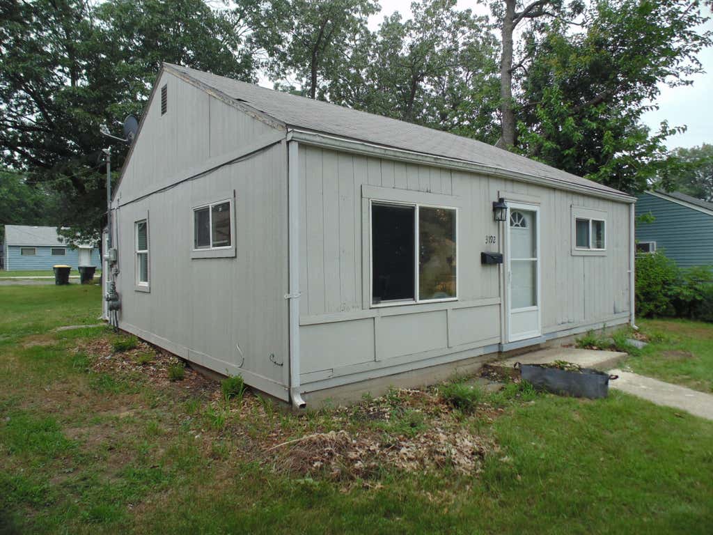 Photo of 3192 Pulaski Street, Hobart, IN 46342 (MLS # 842678)